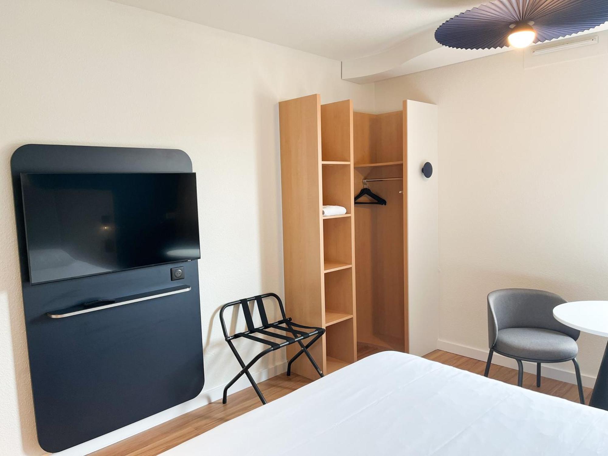 Ibis Martigues Centre Hotel Ngoại thất bức ảnh